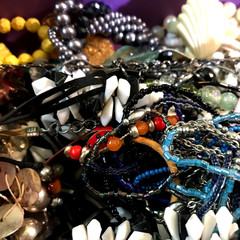 1/2 lb Mixed Vintage-Now ESTATE Jewelry lot ALL WEARABLE, NO JUNK, PAIRED 🌺