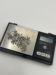 Silver tone clear rhinestone flower daisy cluster vintage brooch pin