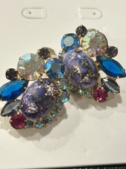 JULIANA D&E STIPPLED EASTER EGG RHINESTONE Earrings Book Piece