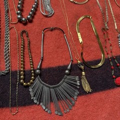 43 Individual Costume Jewelry Vintage Necklaces Metal Gold Silver Other