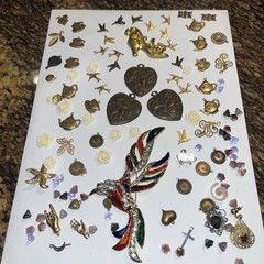 Vintage VICTORIAN CRAFTS JEWELRY Parts Glass Steampunk Metals Rhinestones Lot D