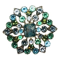 VTG Liz Claiborne Green Rhinestone Brooch Pin 2” Gold Tone Flower
