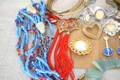 Vintage Jewelry Lot 1 Lb Mixed Wearable Craft Resale Beaded Necklaces Bracelets
