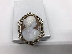 Beautifully Carved Antique Shell Cameo 10K Pressed Gold