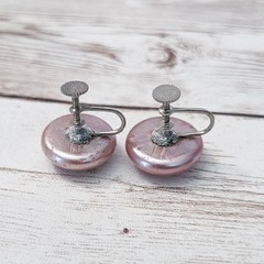 Vintage Screw On Earrings Pink Pearlescent – Poor Condition
