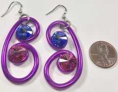 JEFF LIEB VINTAGE MULTICOLOR DANGLE SWIRL CRYSTAL EARRINGS (C954A)