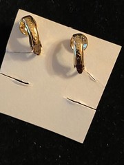 AVON VINTAGE 1984 TEXTURED KNOT CLIP EARRINGS NIB