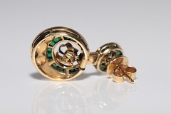 Vintage Circa 1970s 18k Gold Natural Rose Cut Diamond And Emerald Drop Earring