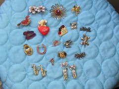 Lot of 35 Mixed Lot Brooches/Pins – some Scratched/Damaged/missing Stones As Is
