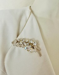 Vintage JULIANA D&E Pin and Earrings With Aurora Borealis Rhinestones BOOK PIECE