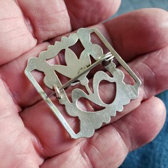 Sterling Silver Flower Brooch A.J.S 1904 English Hallmarked 4.5g [6764]