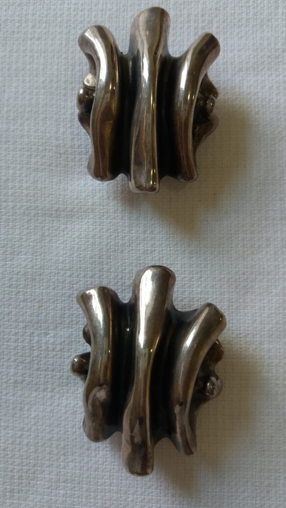 EARRINGS VINTAGE SILVER CHUNKY; Very light despite the size
