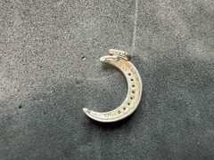 1.22g Vintage Sterling Silver 925 Crescent Moon Pendant Sparkling Accents M