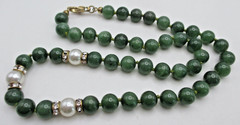 VTG Hand Knotted Jade & Faux Pearl Beaded Necklace 18″