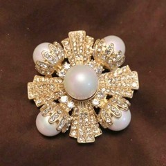 Vintage Pearl Brooch Pin Badge Brooch Jewelry Women Party Corsage Accessories