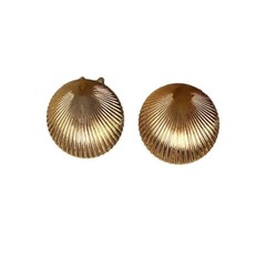Vintage Christian Dior Women’s Jewelry Gold-Tone Clam Seashell Clip-On Earrings