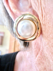 Vintage Sarah Coventry 1963 “Fashionette” Gold Tone Clip Earrings