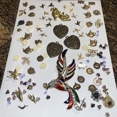 Vintage VICTORIAN CRAFTS JEWELRY Parts Glass Steampunk Metals Rhinestones Lot D