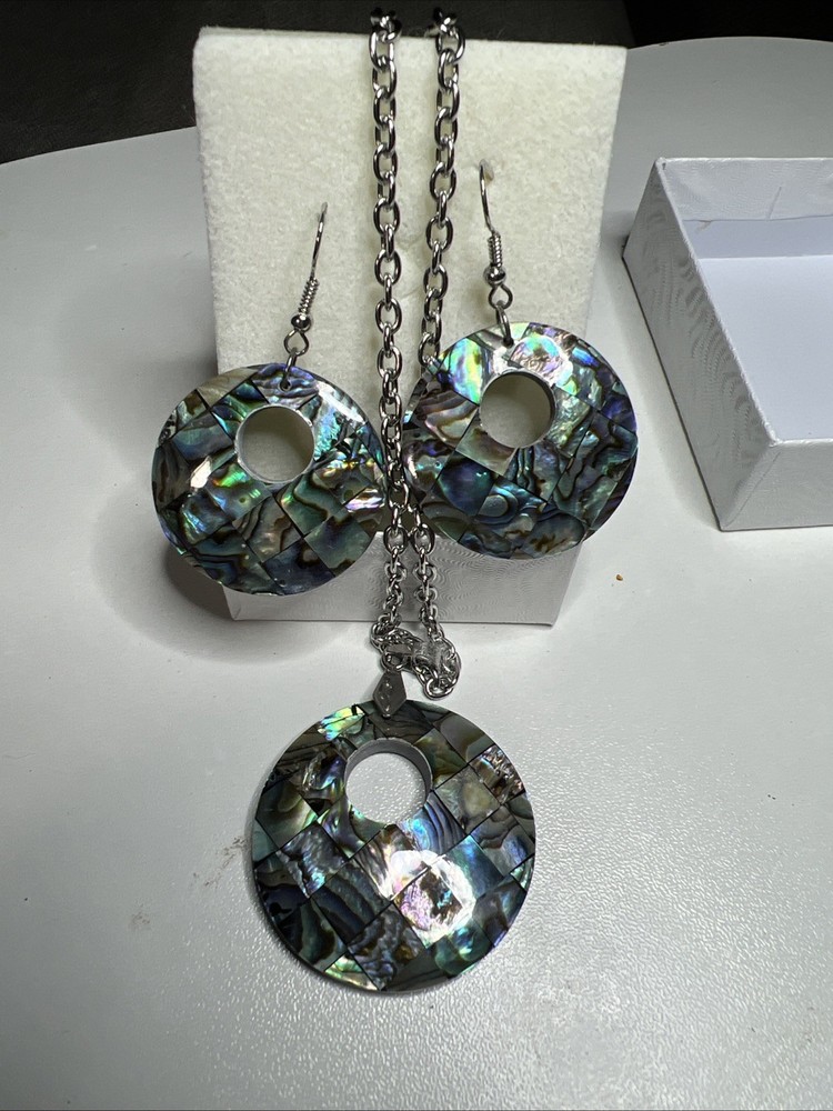 Woman Vintage Set For All Occasions