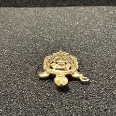 Vintage Detailed Gold Tone Turtle Pendant Pearl Eyes Lucky Tortoise Charm