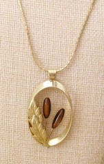 Park Lane Necklace Golden Brown Cattails Pendant Gold Tone Chain Leaves Vintage
