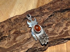 Beautiful Vintage Sterling Silver Amber Hamsa Hand Pendant