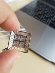 Vintage ZRW jewelers design Filigree 10k/ 3.03 grams ..