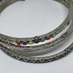 Lucky Brand 3 Silver Tone Bangles Set Etched Jeweled Hammered Bracelets Charm