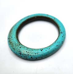 Vintage Angie Gooderham sculptural acrylic resin faux turquoise bangle bracelet