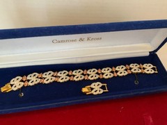 RARE CAMROSE KROSS JBK Jacqueline Kennedy Celtic Scroll Faux Kunzite Bracelet