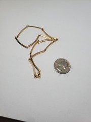 Vintage Avon Scalloped Casual Gold Tone Curved Bar Link Necklace
