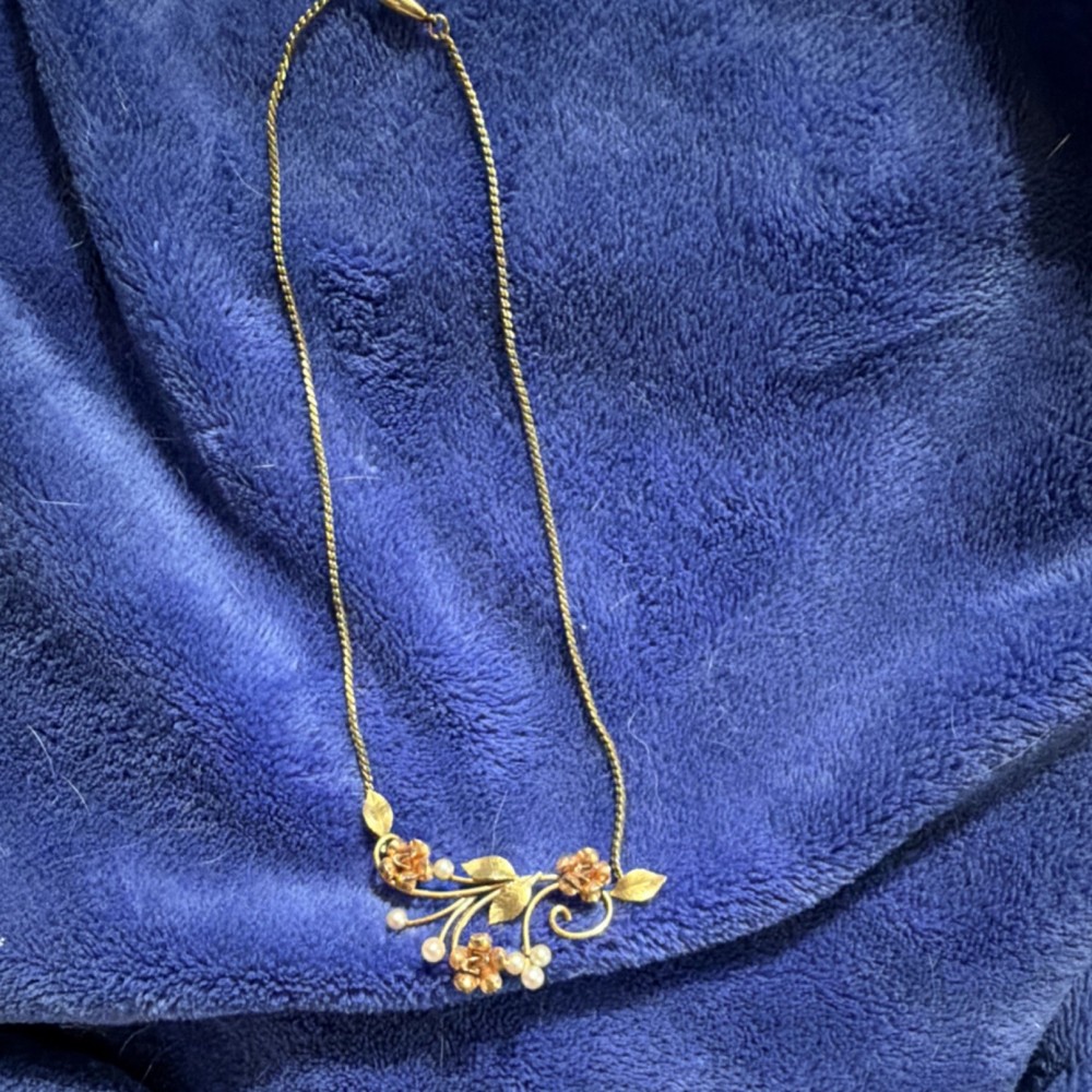 Gold Tone Floral Pendant Necklace, Vintage Style, Pearl Accents, Fashion Jewelry