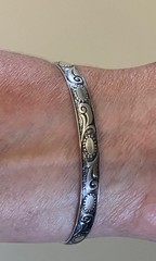 VINTAGE STERLING SILVER SCROLL REPOUSSE PATTERN DANECRAFT BANGLE BRACELET