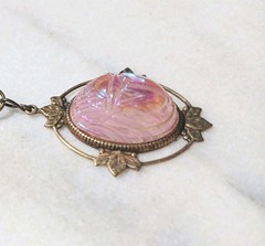 SALE! VINTAGE EGYPTIAN IRID PINK SCARAB PENDANT SCARAB BEAD GLASS NECKLACE SET