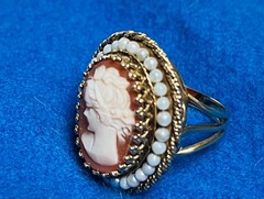 Vintage Mid Century Shell Cameo Ring Seed Pearl Halo 14 kt Gold Size 6