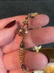 VTG LATR 2GO Glamour Puss Cat Enamel Charm Bracelet 8”