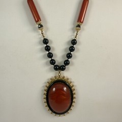 Vintage 90s Acrylic Resin Beaded Oval Pendant Gold Tone Necklace Gold Tone 30″