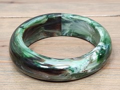 Lucite Bracelet Asymmetrical Bangle Green Marble Swirl