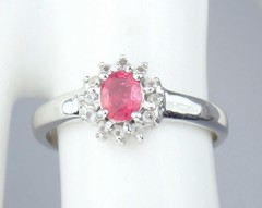 Beautiful Vintage Estate Solid 9K White Gold Red Spinel Floral Ring Size 7