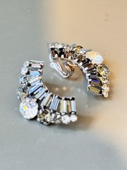 Vintage Signed HATTIE CARNEGIE Gray & Clear Crystal Brooch & Earring Set