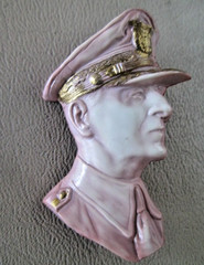 WWII General MacArthur pink 3D bust head Brooch Celluloid Vtg 40’s Pin Military
