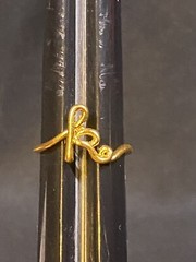 VINTAGE SIZE 8 YELLOW GOLD PLATED K INITAL RING UNIQUE DESIGN