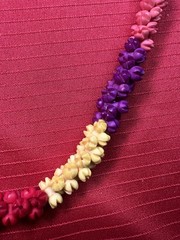 VTG Necklace L:21″ (53 cm) W:0.5″ (12mm) Coloured Plastic Beads Barrel Clasp