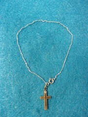 VERY LIGHT WEIGHT VTG STERLING SILVER BRACELET + LITTLE GOLD FILLED CROSS CHARM