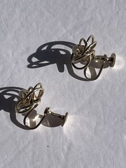 Vintage Gold Tone Pearl Love Knot Screw-Back Earrings