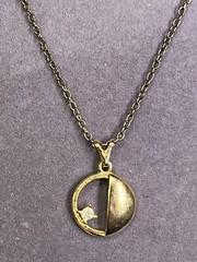 VINTAGE GOLD PLATED CZ PENDANT ON 18” CHAIN NECKLACE
