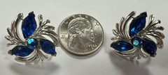STAR – Silvertone and Blue Rhinestone Screw back Earrings – vintage undated