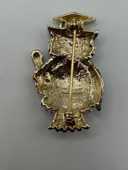 GOLD BLACK WHITE ENAMEL GRADUATING WISE OWL PIN BROOCH VINTAGE