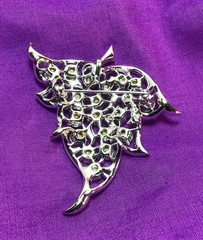 1970s Sarah Coventry Rhinestone Brooch Pendant Purple Green AB Silver Tone P12