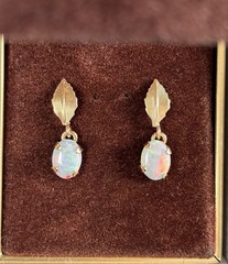 Vintage Gold Tone Leaf Oval Opal I Believe Stud Dangling Earrings 17.5mm Long